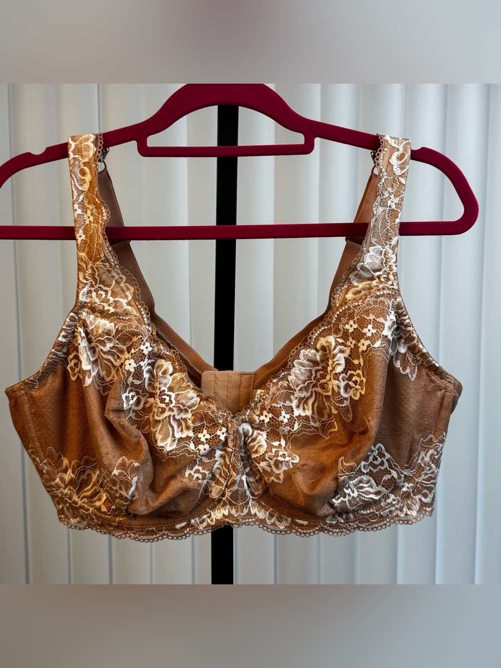 Breezies 42DD Full Coverage Underwire Lace Bra Nude Beige Comfort Support Bra